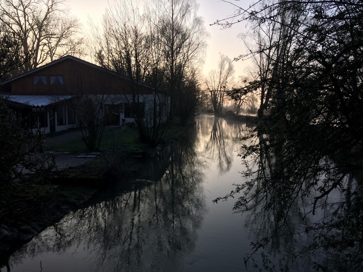 Logis Hotel Le Chantoiseau Chaumont-sur-Aire Exterior foto