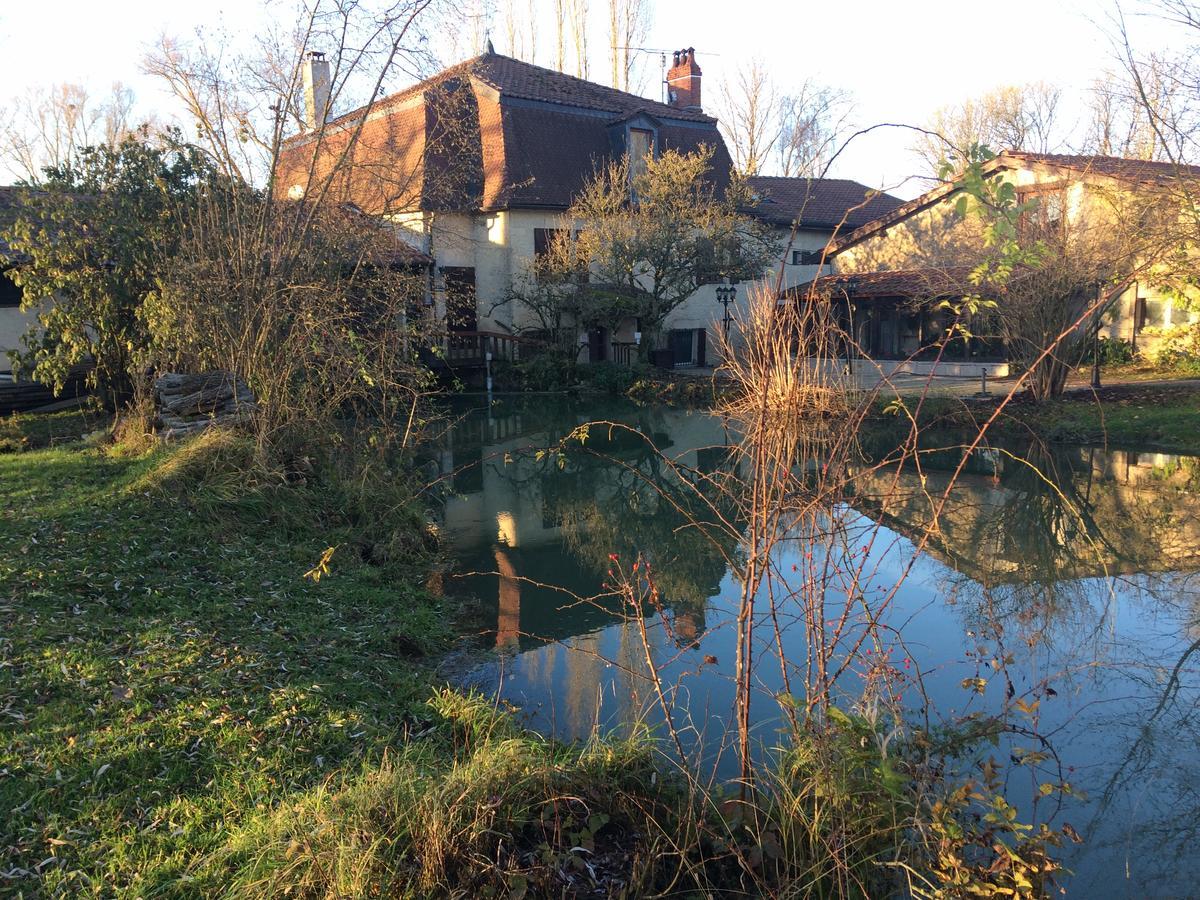 Logis Hotel Le Chantoiseau Chaumont-sur-Aire Exterior foto