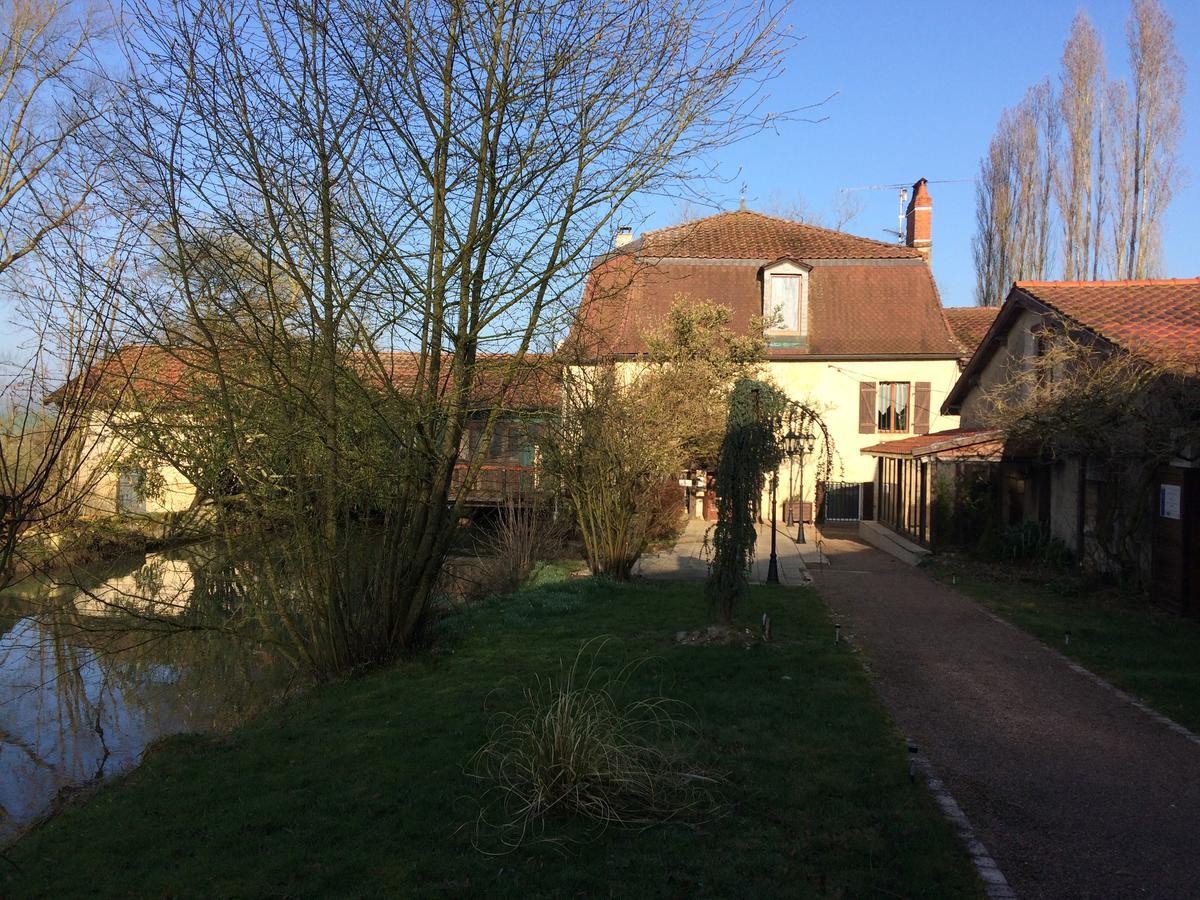 Logis Hotel Le Chantoiseau Chaumont-sur-Aire Exterior foto